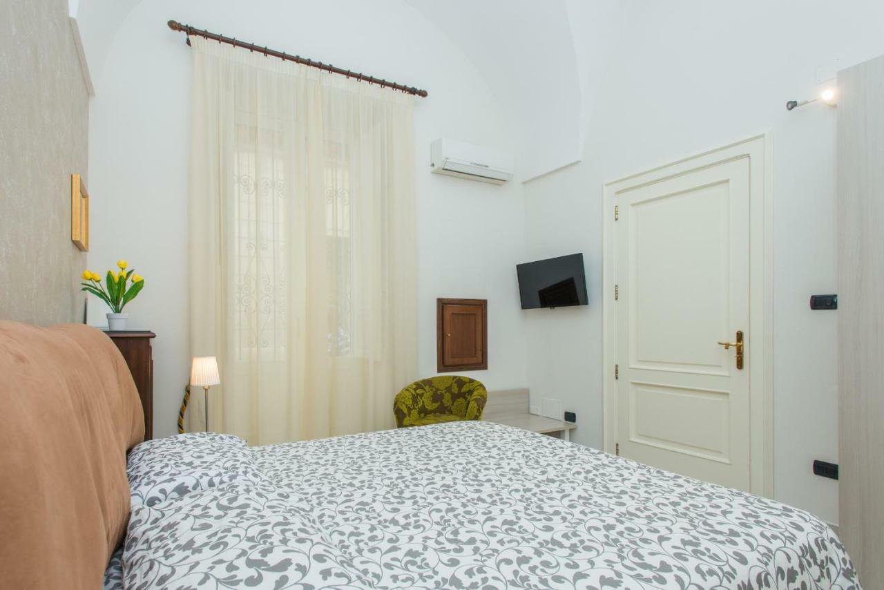 Il Garbino Suite And Apartment Lecce Exteriér fotografie